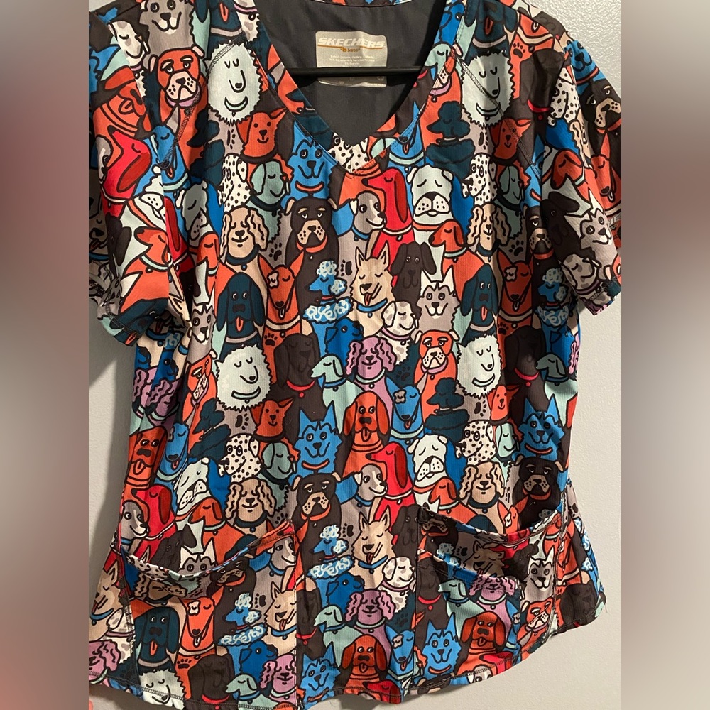 Woman’s Scrub Top - Skechers, by Barco Uniforms